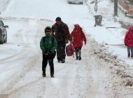 ZONGULDAK’TA TAŞIMALI EĞİTİME KAR ENGELİ