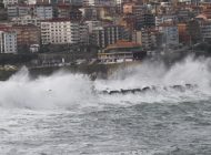 ZONGULDAK’TA ŞİDDETLİ YAĞIŞ VE RÜZGAR ETKİLİ OLDU