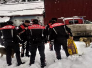 EMNİYET EKİPLERİ, SOKAK HAYVANLARINI UNUTMADI