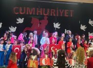 BAHÇEŞEHİR’DE CUMHURİYET KUTLAMASINA YOĞUN İLGİ