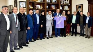 MADEN EMEKÇİLERİ BELEDİYESPOR’A DESTEK VERDİ