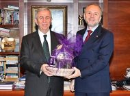 FLAŞ!… KELEŞ, MANSUR YAVAŞ’LA GÖRÜŞTÜ!