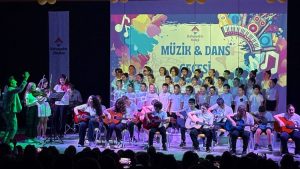 BAHÇEŞEHİR’DE BÜYÜLÜ GECE!