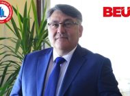 REKTÖR ÖZÖLÇER ÇALIŞMA ARKADAŞLARINI KUTLADI