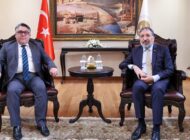 REKTÖR ÖZÖLÇER’DEN DİYANET İŞLERİ BAŞKANI ARPAGUŞ’A HAYIRLI OLSUN ZİYARETİ