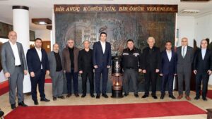 VATAN PARTİSİ: “GMİS İŞÇİ SINIFININ KALESİDİR”