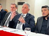 BOZKURT: “POLEMİKTEN UZAK, HİZMET VE ESER ÜRETİYORUZ”