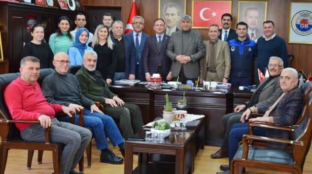 BAŞKAN KARA, GÖREVDEKİ İLK YILINI PERSONELİYLE KUTLADI