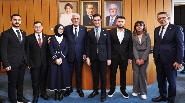 İYİ PARTİ GENÇLERİ SİYASETTE DAHA GÜÇLÜ VE AKTİF OLACAK