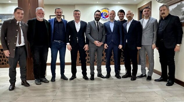 TSO BAŞKANI KELEŞ BİR GRUP ÜYEYİ AĞIRLADI