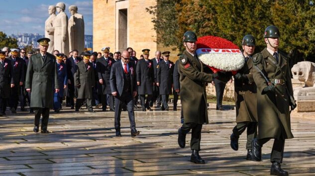 OYAK, 65’İNCİ KURULUŞ YIL DÖNÜMÜNDE ATATÜRK’ÜN HUZURUNDA