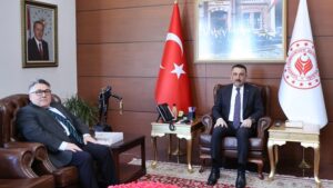 VALİ HACIBEKTAŞOĞLU, REKTÖR ÖZÖLÇER’İ KABUL ETTİ