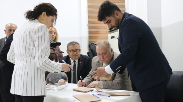 BELEDİYE MECLİSİ ENCÜMEN VE KOMİSYON ÜYELERİNİ SEÇTİ