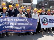 “EYLEMLERİNİ SÜRDÜREN MADENCİLERE SELAM OLSUN”