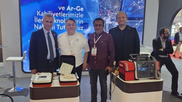 REKTÖR ÖZÖLÇER, TÜRKİYE’NİN EN BÜYÜK SAĞLIK FUARINDA…