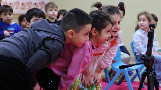 BEUN BİLİM KAFE KAMERA VE MİKROFONU MİNİKLERDE