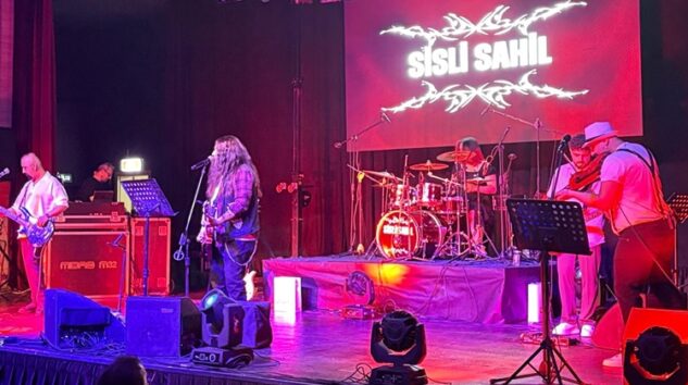 MADENCİLERİ ‘NEFES’ LE SAHNEYE TAŞIDILAR!