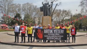 EREĞLİ’DEKİ ÖĞRETMENLER OKULDA ŞİDDETİ KINADI!