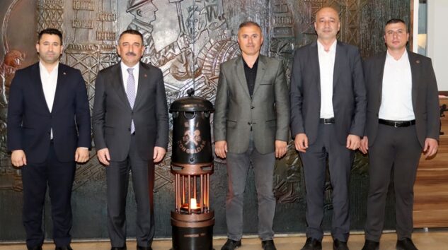 VALİ HACIBEKTAŞOĞLU MADENCİLERİN BAYRAMINI KUTLADI
