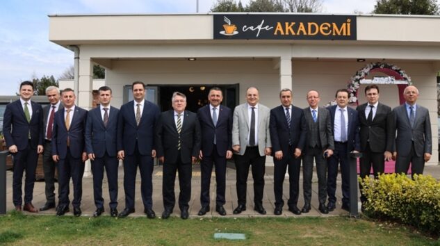 HSK VE YARGITAY ÜYELERİNDEN REKTÖR ÖZÖLÇER’E ZİYARET