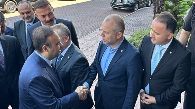 BAKAN KACIR’I KARŞILAYANLAR ARASINDA KELEŞ’TE VARDI