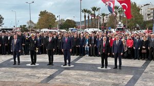 EREĞLİ’DE CUMHURİYET COŞKUSU YAŞANIYOR